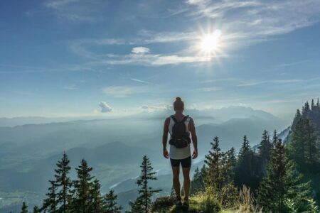 hiker 918473 1280 1